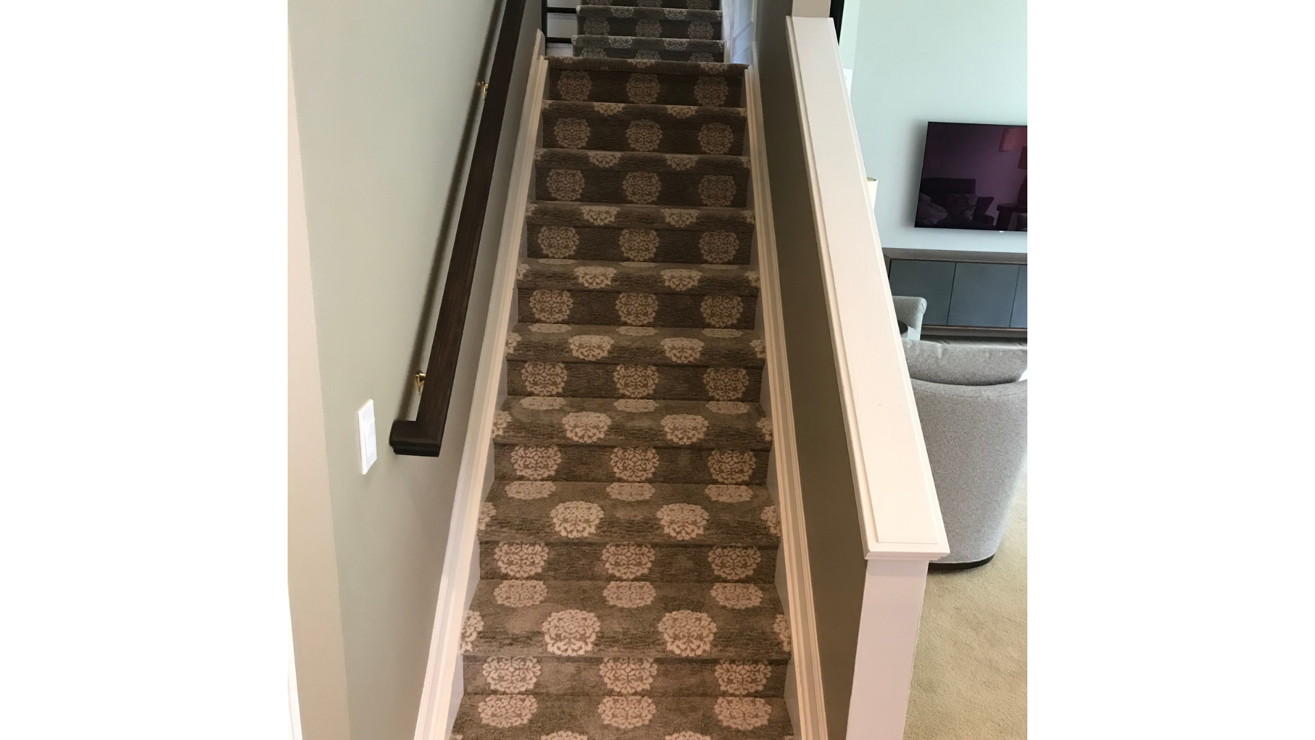 Custom stair runner for Michigan home
